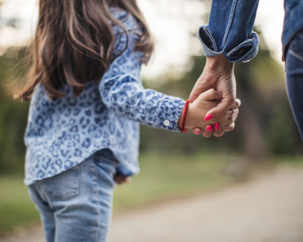 Missing Children in France: 112 Reports a Day, What You Really Need to Know