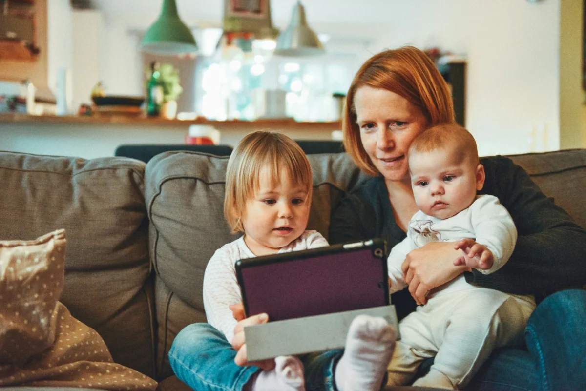 The Family Screen Contract That Transformed Our Daily Lives