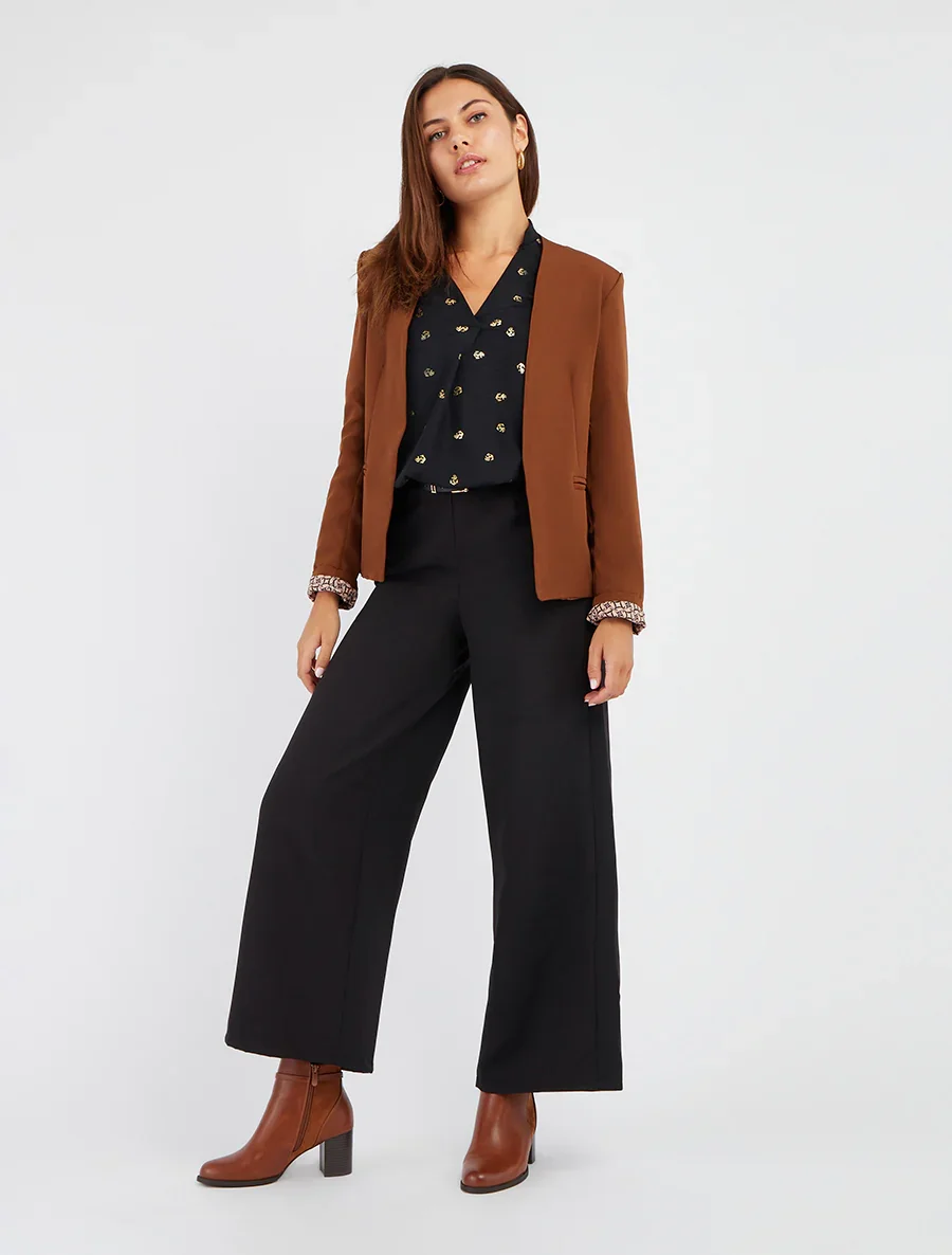 Stylish Yet Affordable: The Secret to Fashionable Motherhood